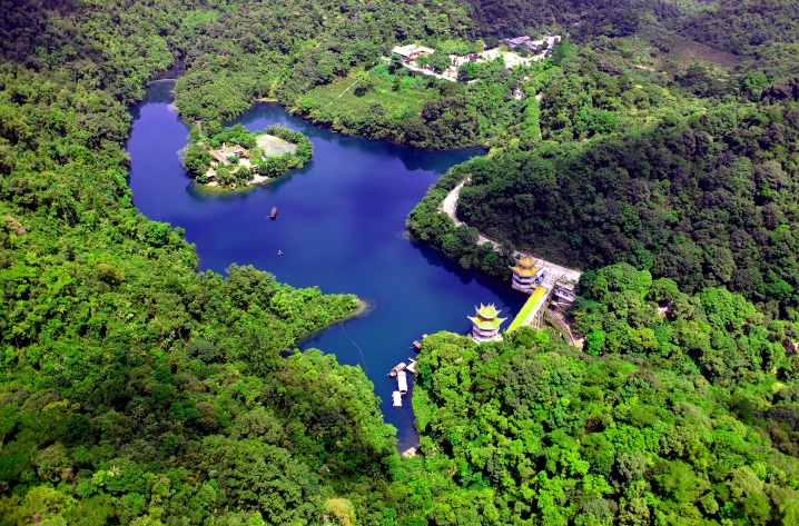 鼎湖山封面圖